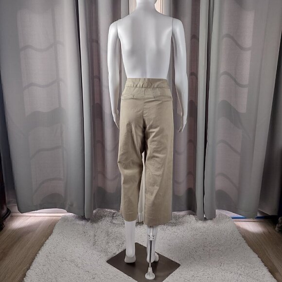 Gap Curvy Women's Beige, Tan, Cotton 2 Pocket Capri Pants Size 12 - Picture 3 of 11